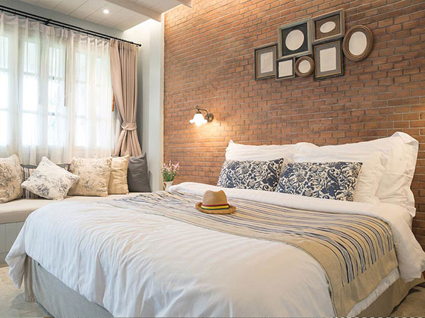 what are the elements of a luxurious guest suite