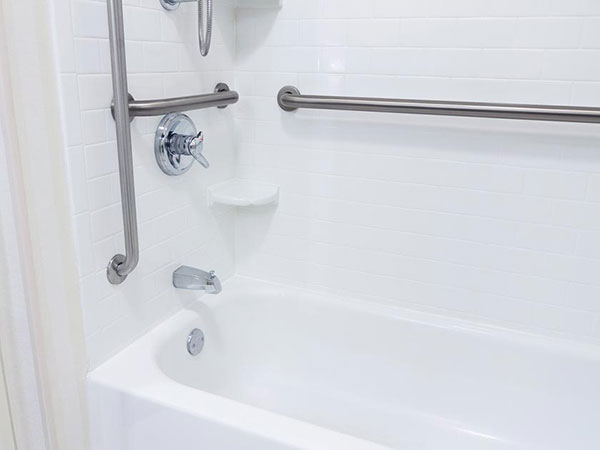 safety features for a senior friendly bathroom