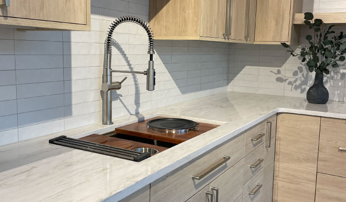 Earthy Tones for 2024 Kitchen Trends